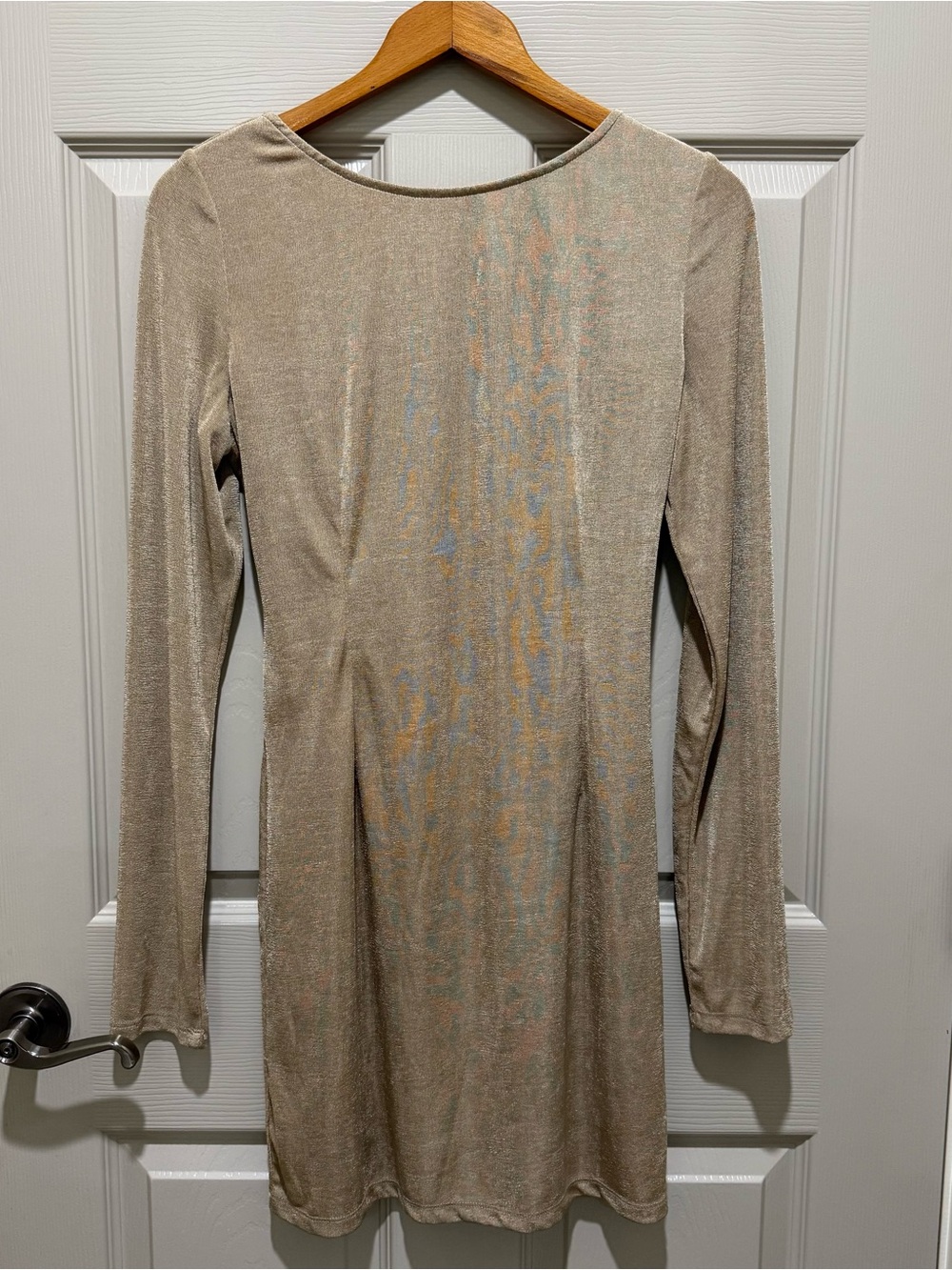 MABLE Dress Womens L Gold Champagne Open Back Long Sleeve Metallic Mini⁠